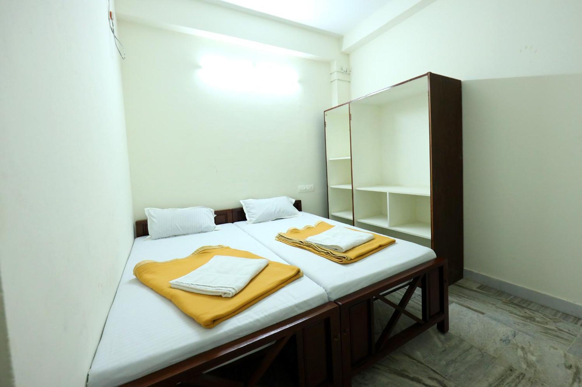 Hotel Temple View Residency Chottanikara Exterior foto
