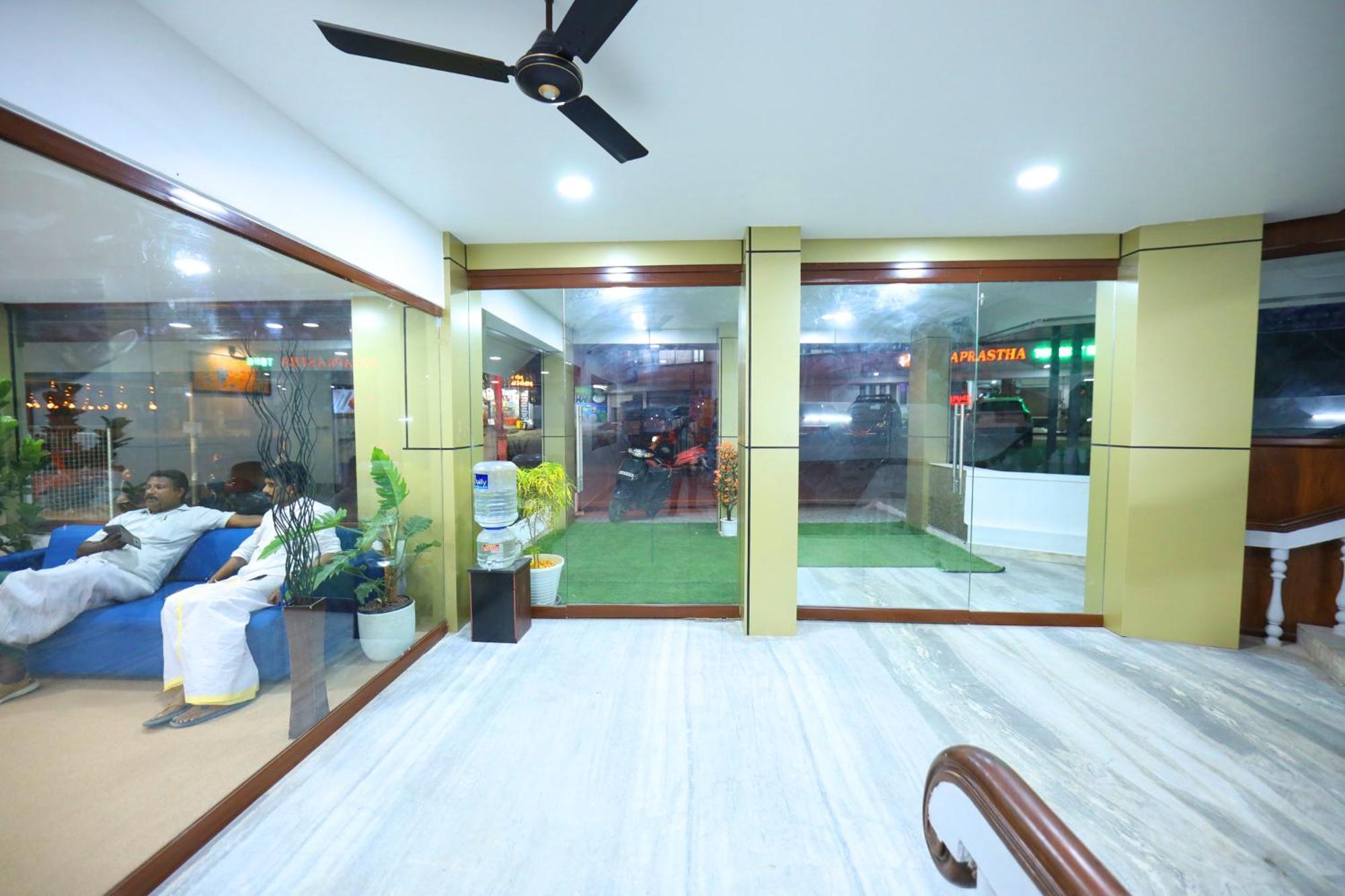 Hotel Temple View Residency Chottanikara Exterior foto
