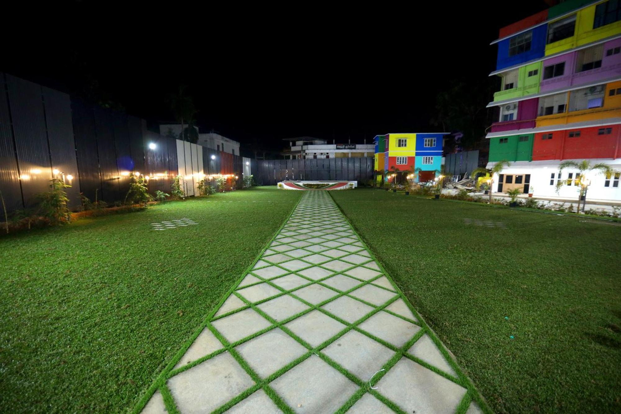Hotel Temple View Residency Chottanikara Exterior foto